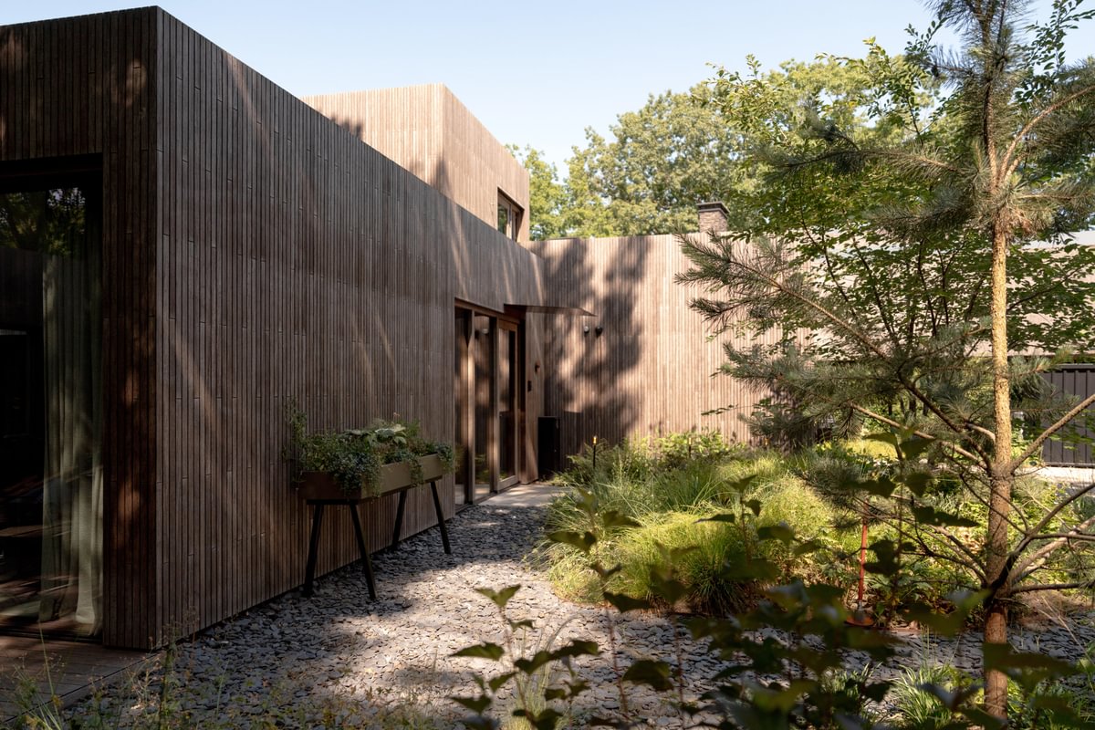 Open Park Villa, by i29 Architects