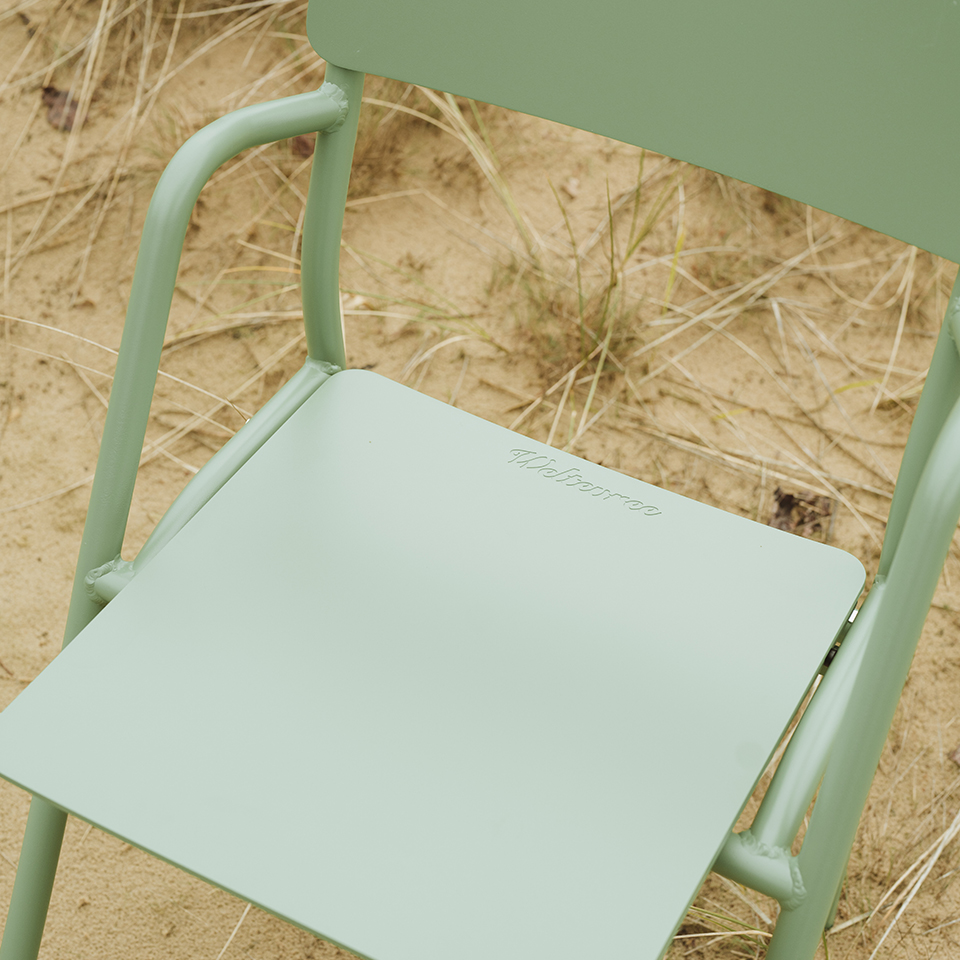 Flip-Up Chair