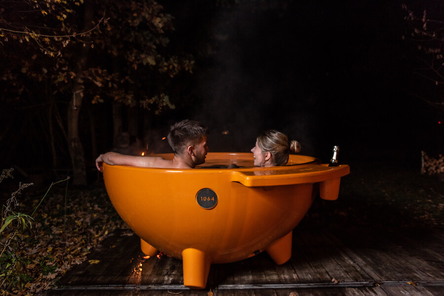 relax-enjoy-jacuzzi-Weltevree