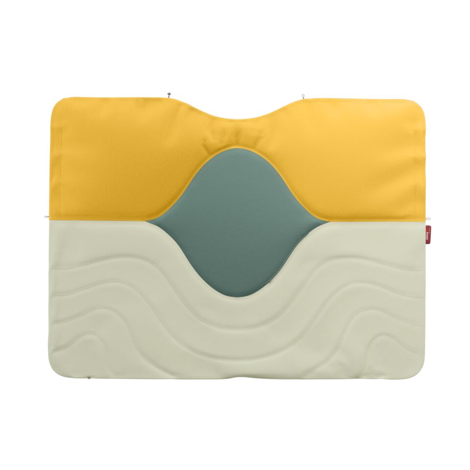 Weltevree x Stoov: Huge Hug - Design Meets Dawn
