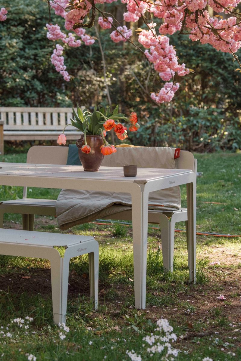 Bended Table